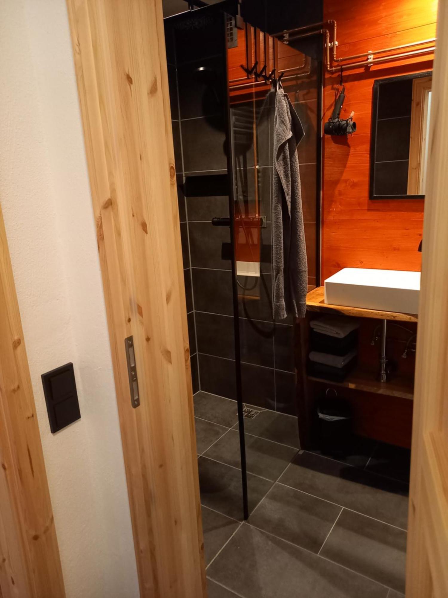 Explorer'S Lodge & Camping Helminghausen Eksteriør billede